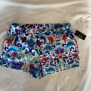 NWT  Nicole Miller Shorts